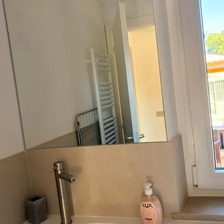 Red House Valeggio App 3 Apartment *